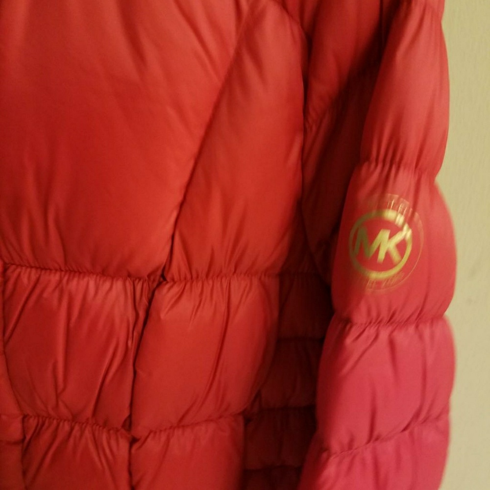 Coat - Picture 3 of 4